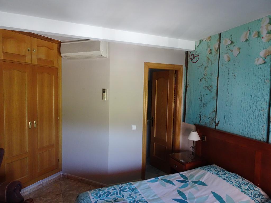Hostal Gonzalez Guadarrama Exterior photo