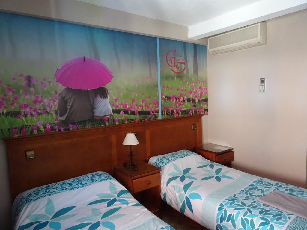 Hostal Gonzalez Guadarrama Exterior photo
