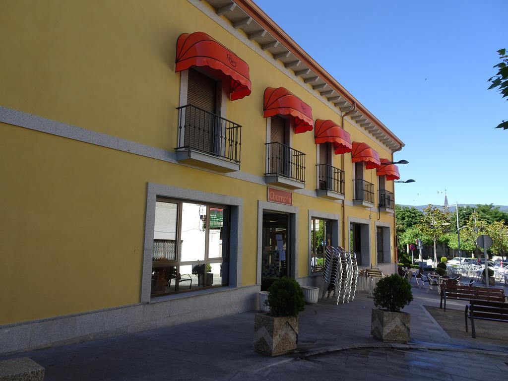 Hostal Gonzalez Guadarrama Exterior photo