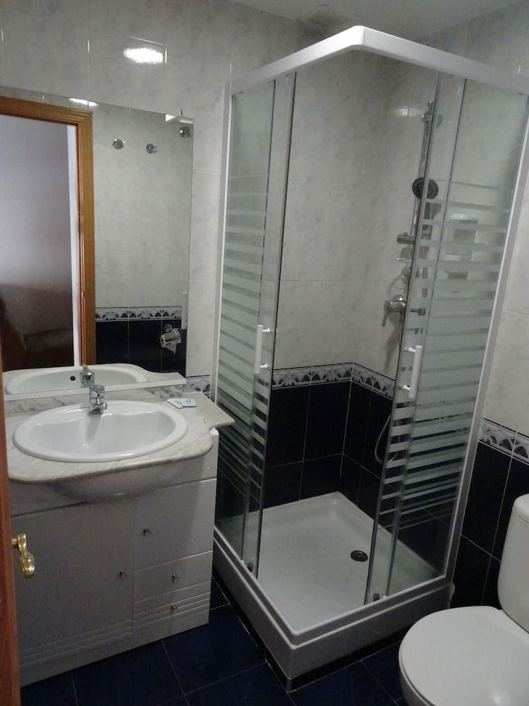 Hostal Gonzalez Guadarrama Exterior photo