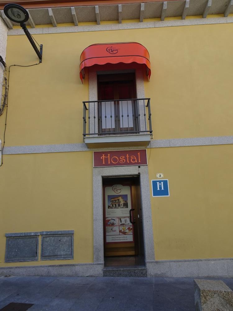 Hostal Gonzalez Guadarrama Exterior photo